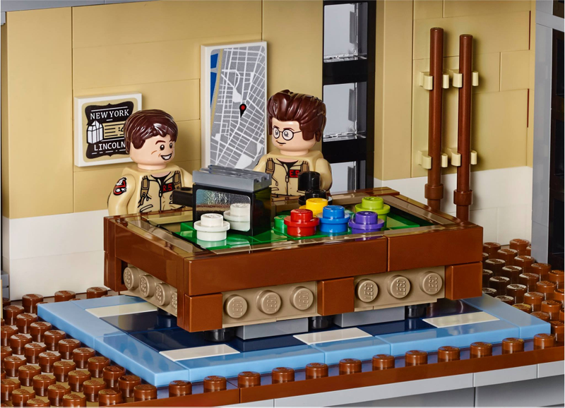 Illustration for article titled Our First Look Inside the Lego Ghostbusters Firehouse HQ Reveals So Many Wonderful Details
